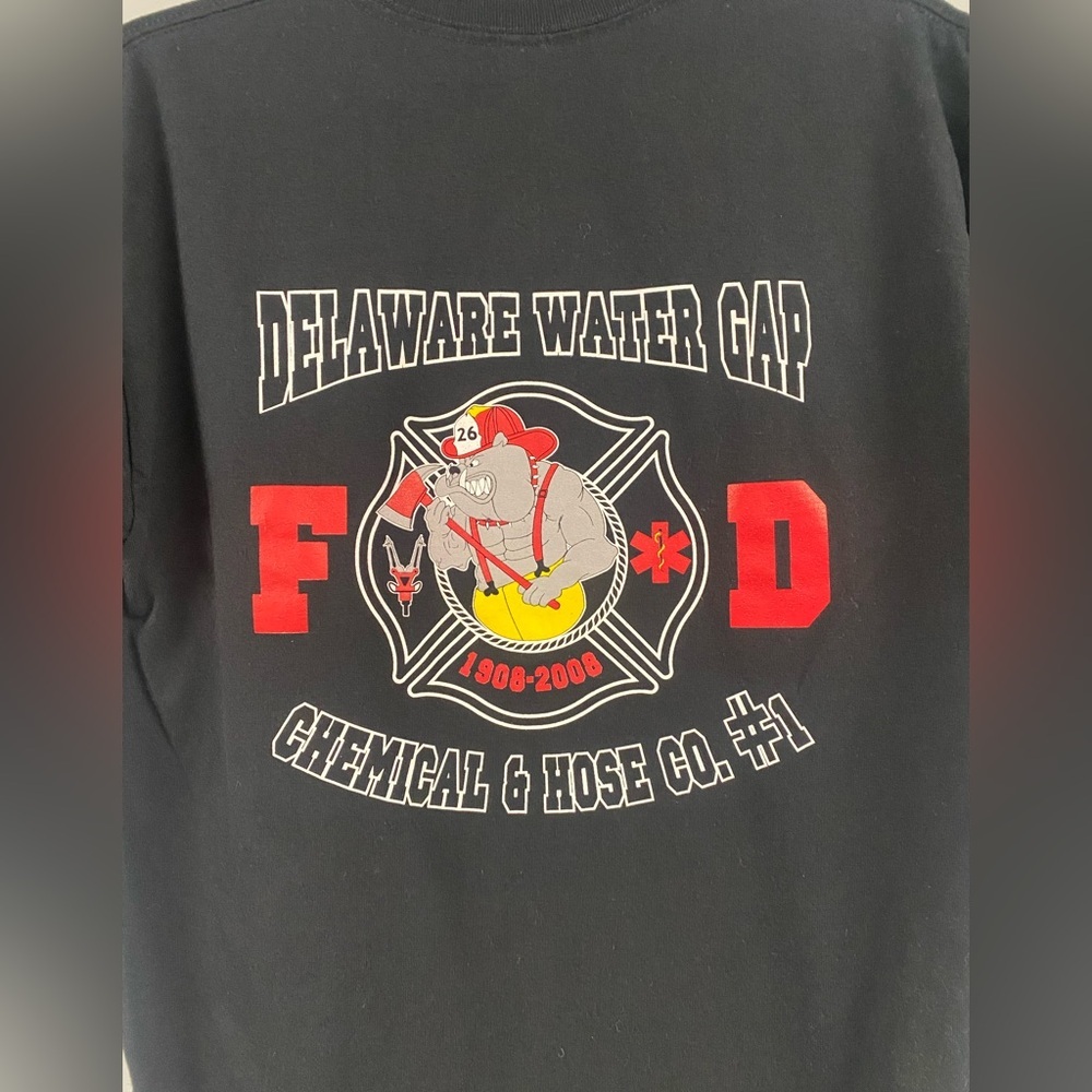 Delaware Water Gap Chemical & Hose Co. #1 Men’s Size Medium Centennial T-Shirt. - Picture 2 of 4